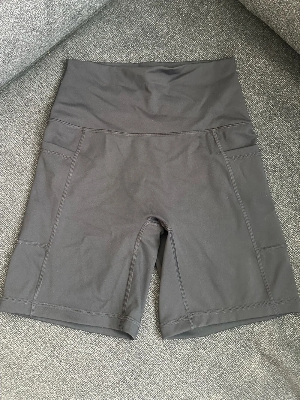Offline by Aerie Goals 7" Pocket Shorts - Picture 1 of 3